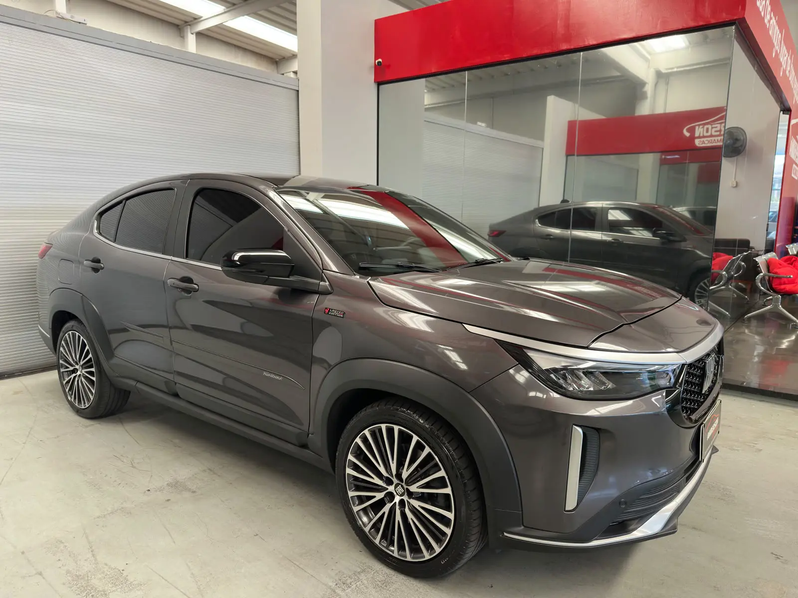 Fiat FASTBACK ABARTH LIMITED ED a venda na Anderson Multimarcas