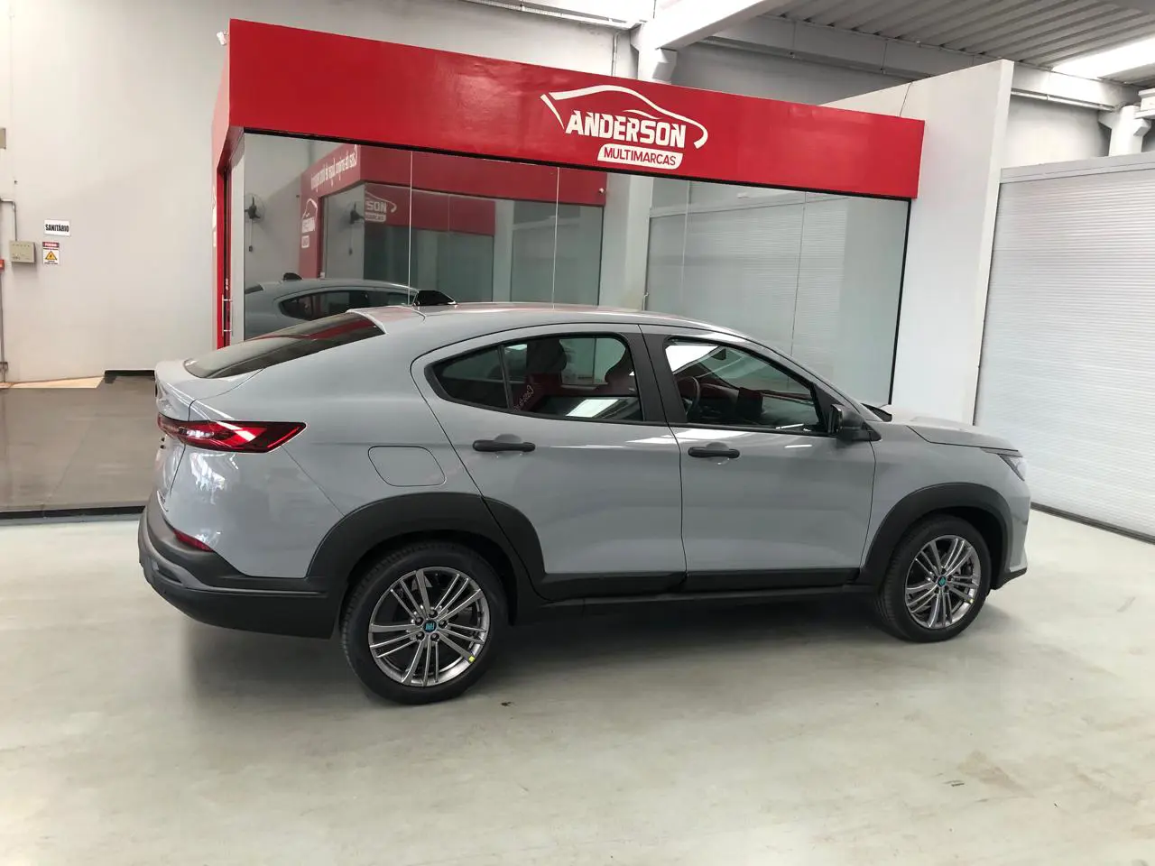 Fiat FASTBACK TURBO 200 a venda na Anderson Multimarcas
