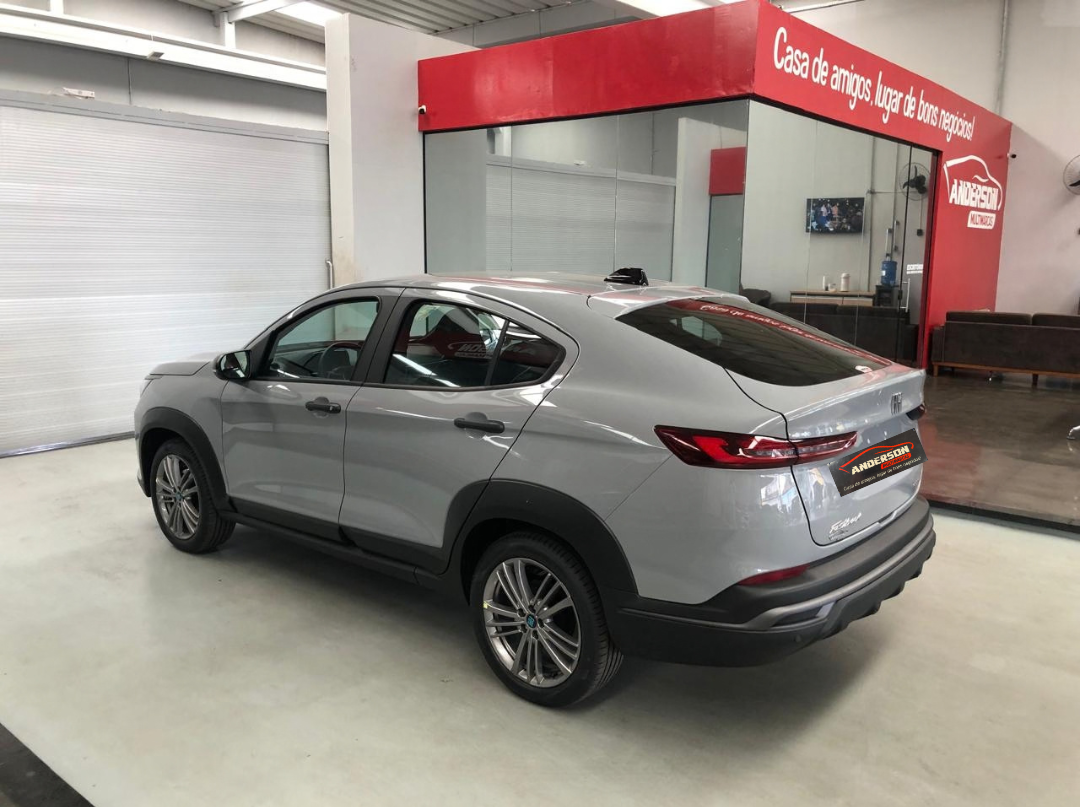 Fiat FASTBACK TURBO 200 a venda na Anderson Multimarcas