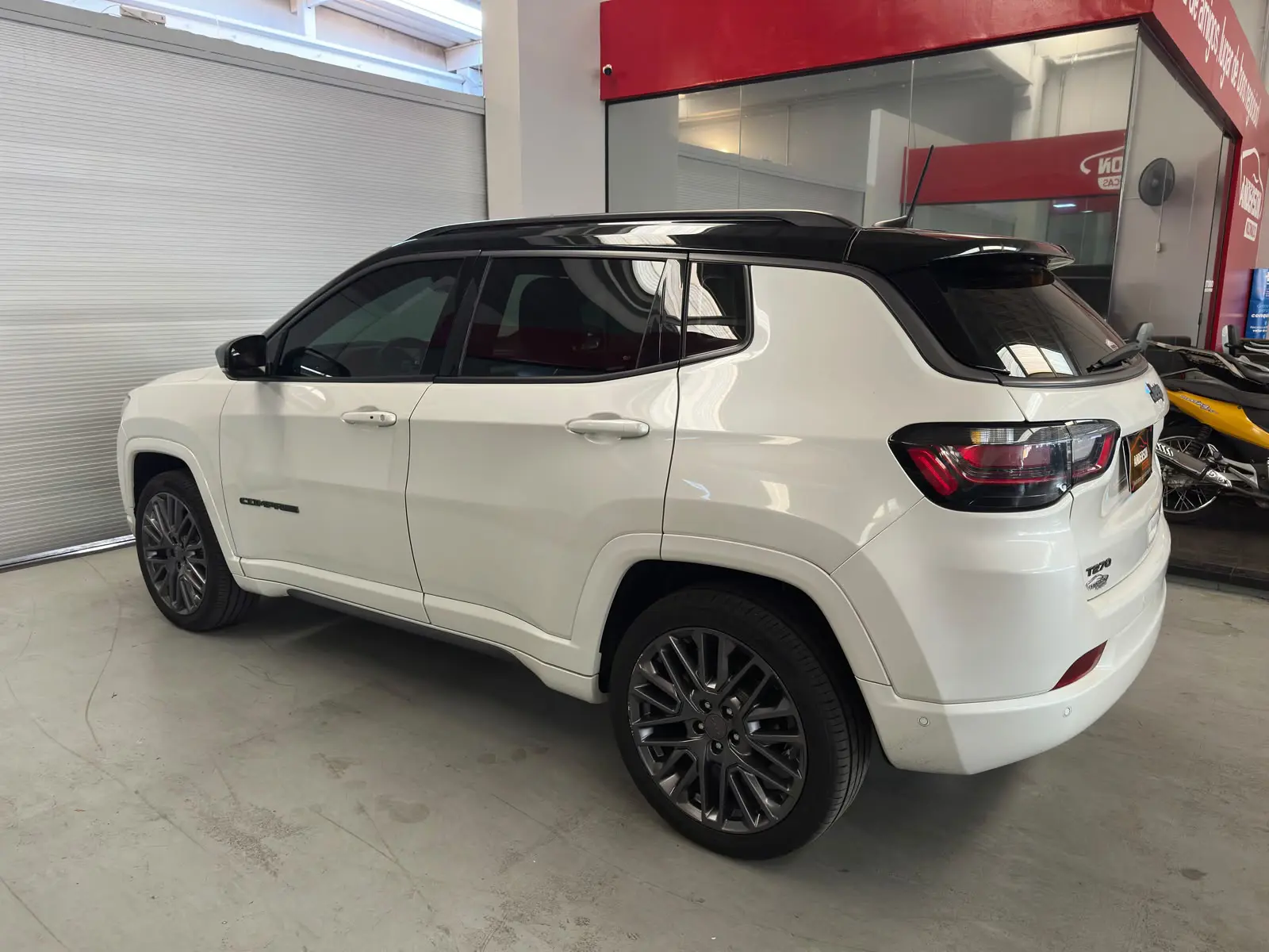 Jeep COMPASS SERIE S TF a venda na Anderson Multimarcas