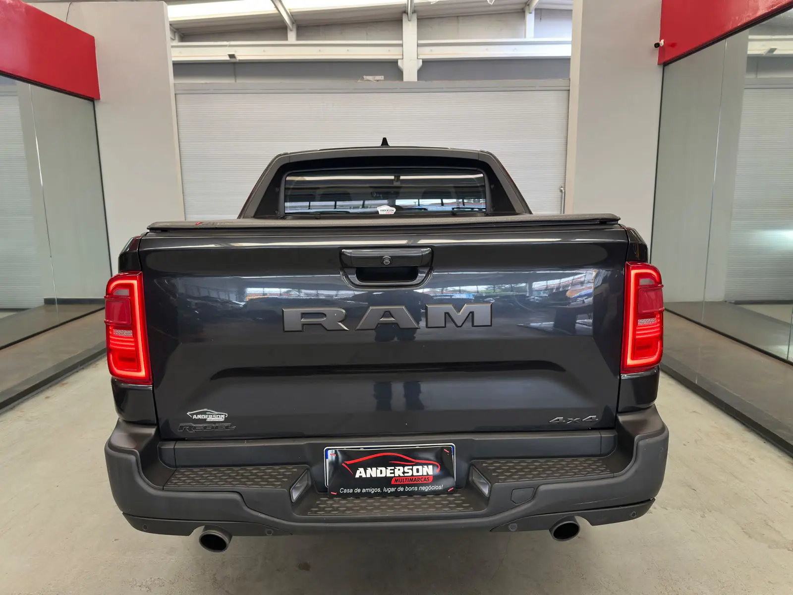 RAM RAMPAGE REBEL AT GAS a venda na Anderson Multimarcas