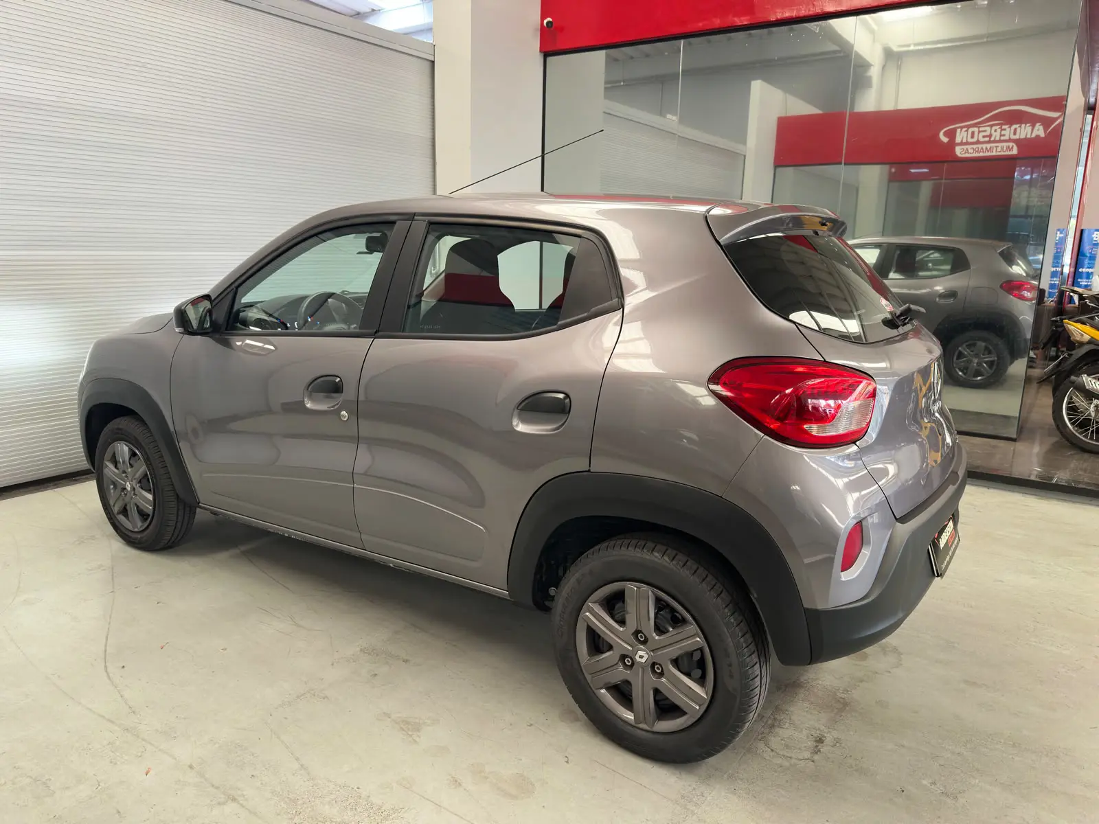 Renault KWID ZEN 2 a venda na Anderson Multimarcas