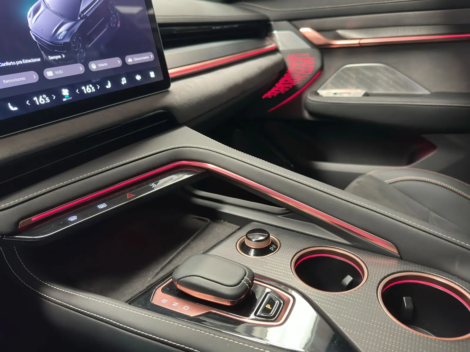 GEELY ZEEKR 001 PREMIUM a venda na Anderson Multimarcas