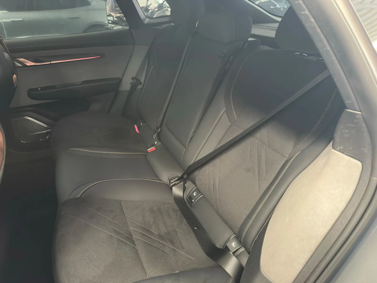 GEELY ZEEKR 001 PREMIUM a venda na Anderson Multimarcas