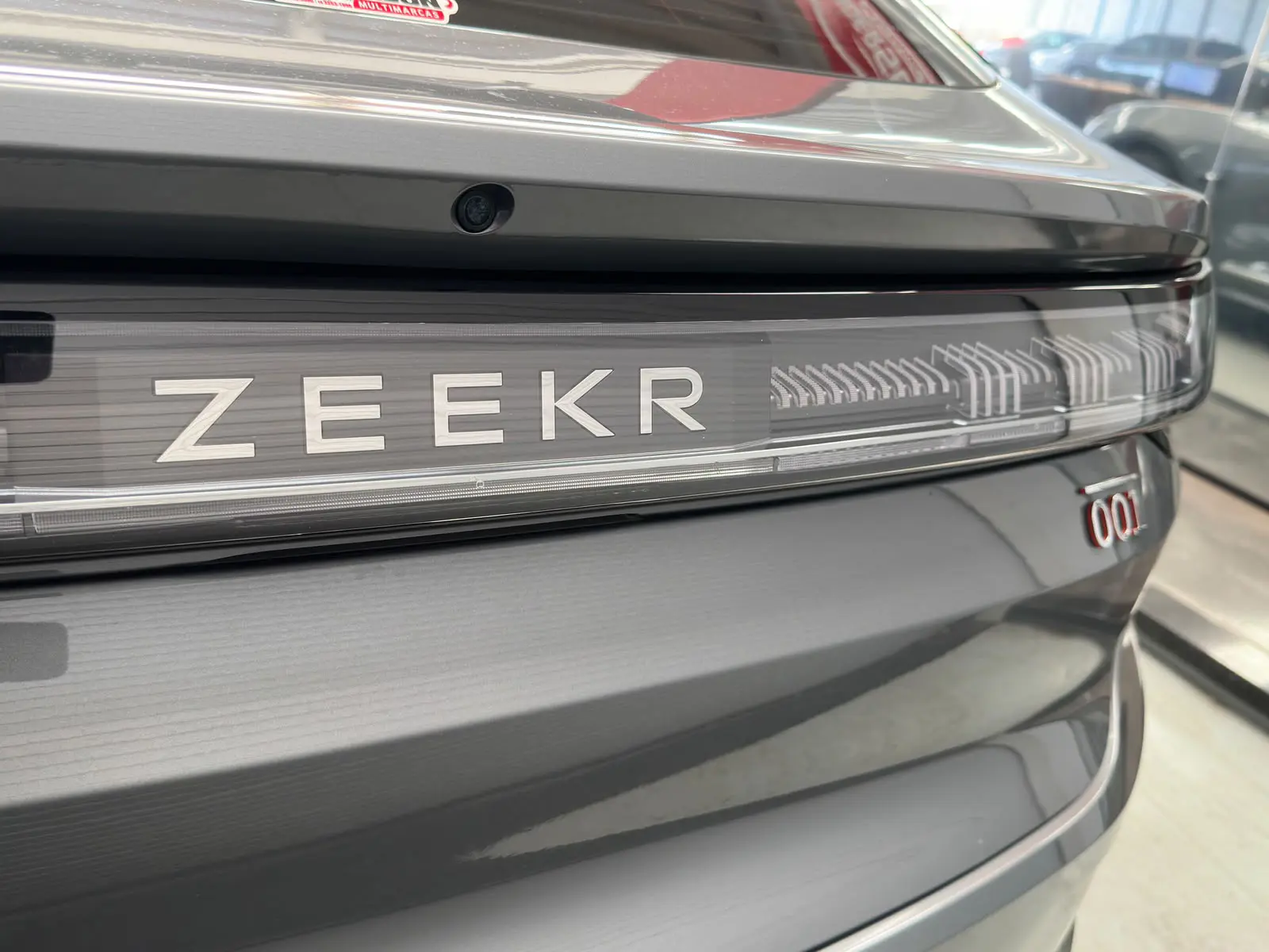 GEELY ZEEKR 001 PREMIUM a venda na Anderson Multimarcas