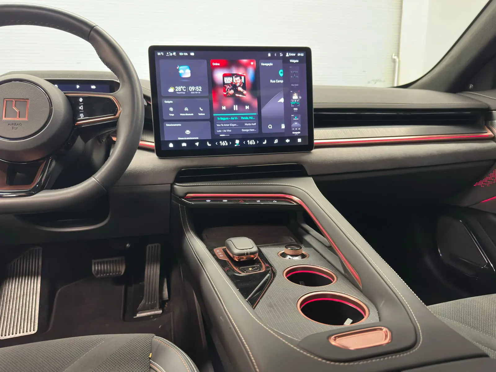 GEELY ZEEKR 001 PREMIUM a venda na Anderson Multimarcas