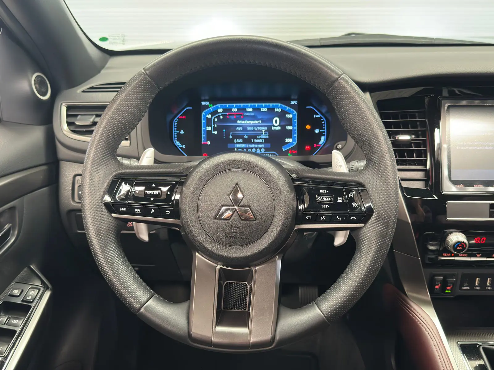 Mitsubishi PAJERO SPORT a venda na Anderson Multimarcas