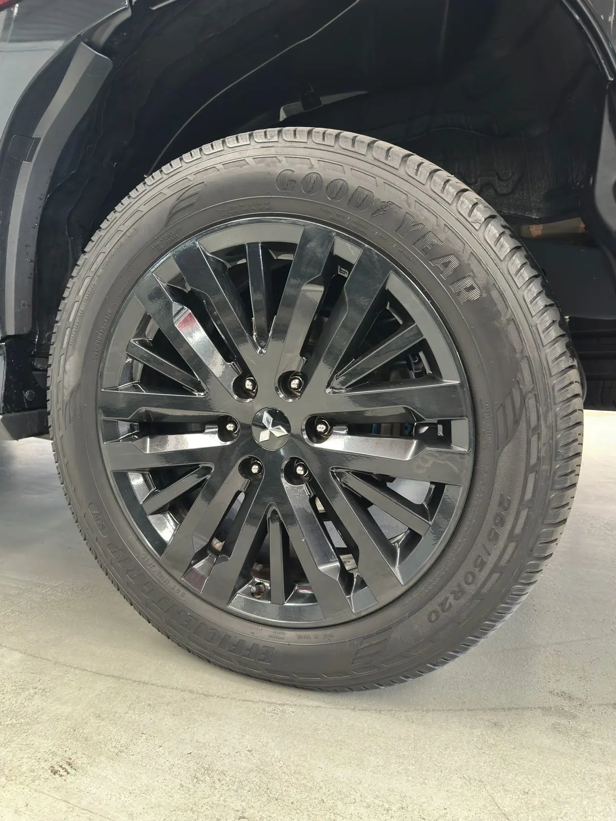 Mitsubishi PAJERO SPORT a venda na Anderson Multimarcas