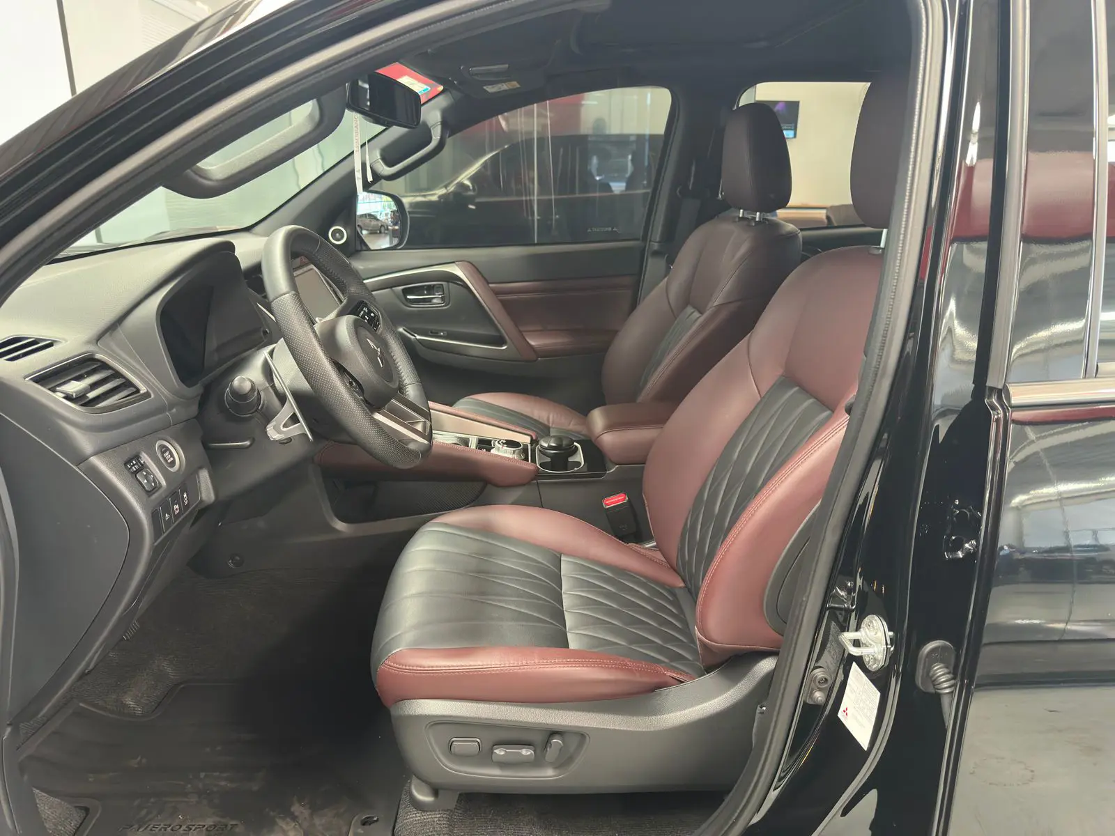 Mitsubishi PAJERO SPORT a venda na Anderson Multimarcas