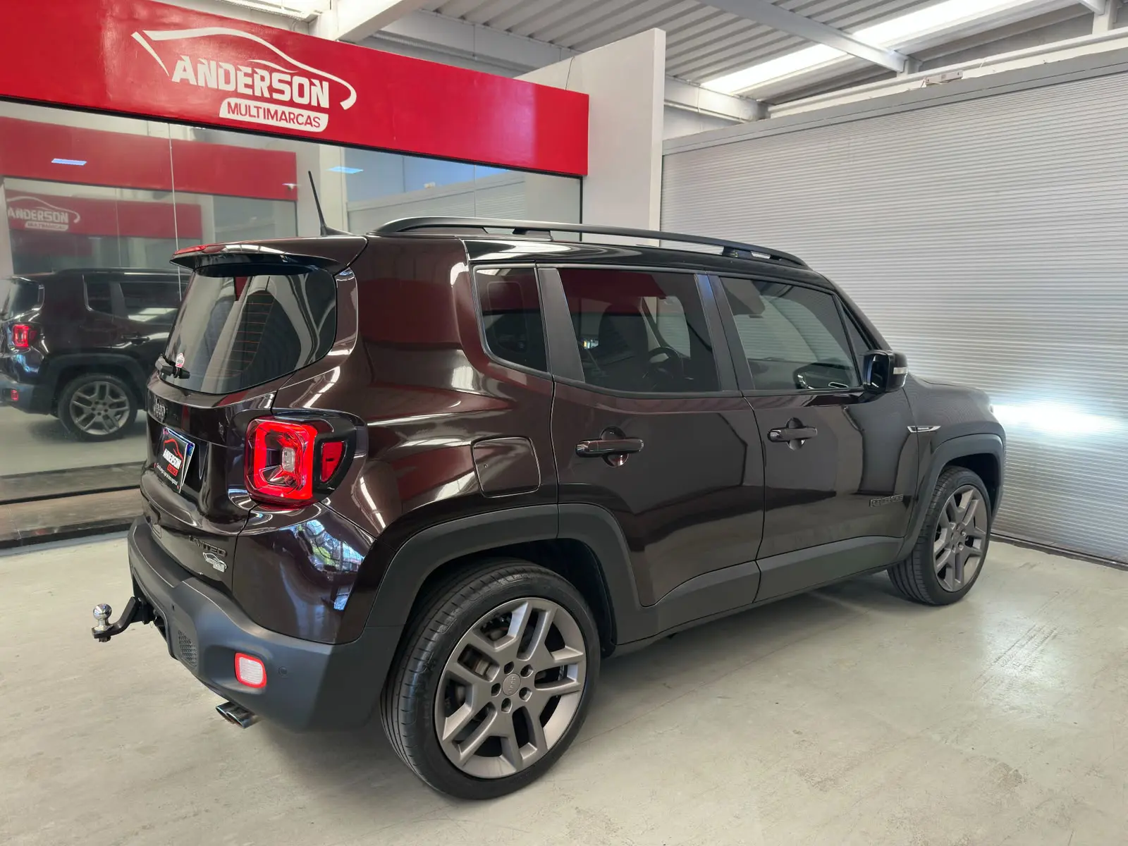 Jeep RENEGADE LIMITED AT a venda na Anderson Multimarcas