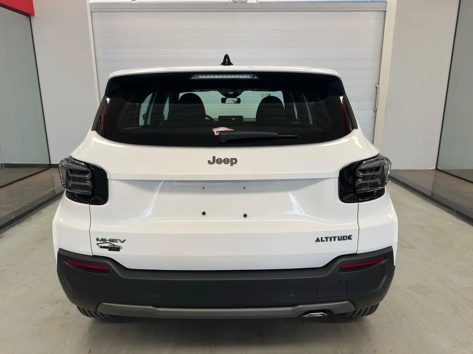 Jeep AVENGER ALTITUDE a venda na Anderson Multimarcas