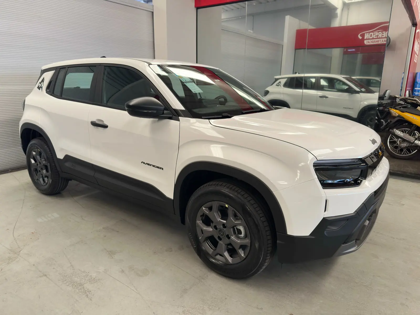 Jeep AVENGER ALTITUDE a venda na Anderson Multimarcas