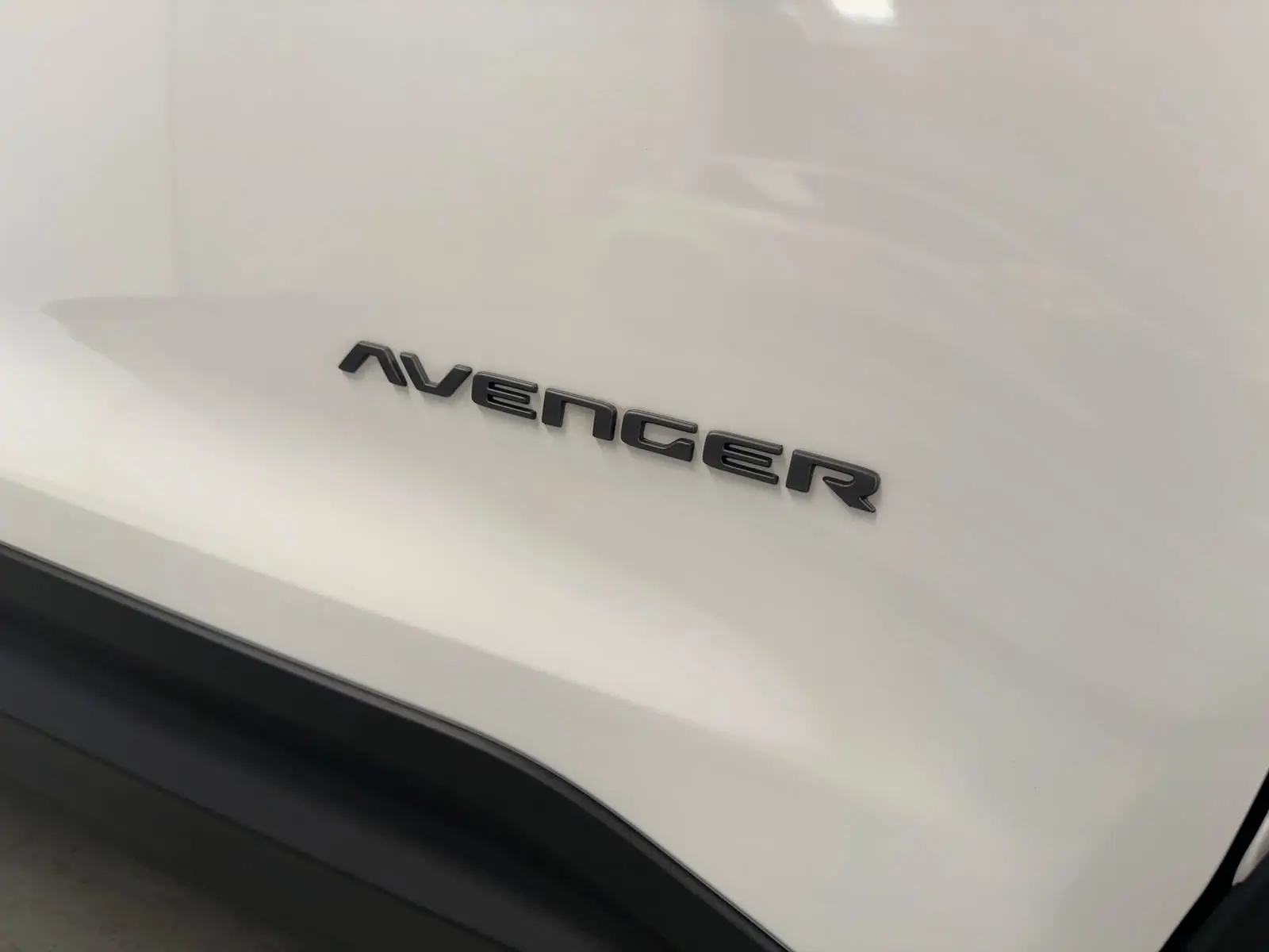 Jeep AVENGER ALTITUDE a venda na Anderson Multimarcas