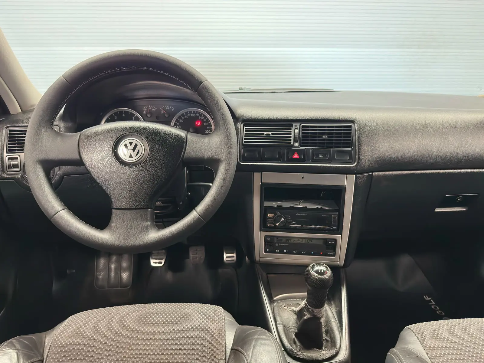 Volkswagen GOLF SPORLINE a venda na Anderson Multimarcas