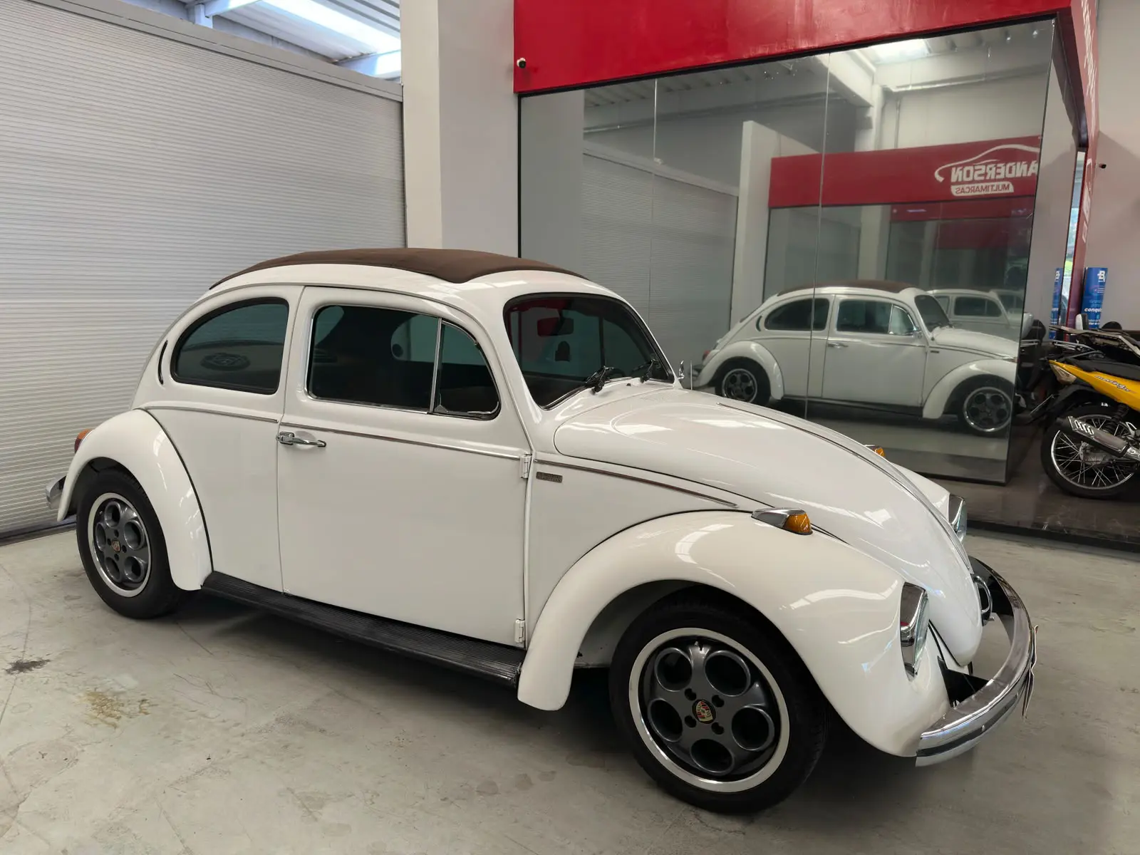 Volkswagen FUSCA 1300 L a venda na Anderson Multimarcas