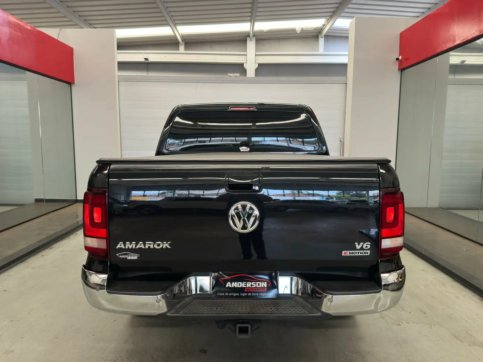 Volkswagen AMAROK V6 HIGH a venda na Anderson Multimarcas