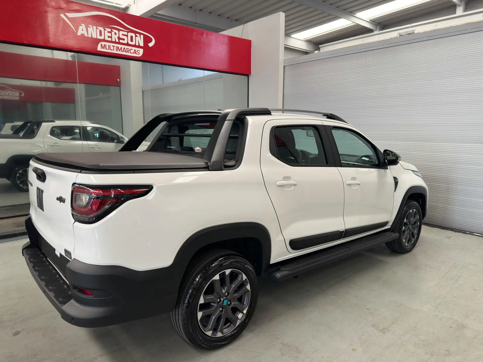 Fiat STRADA ULTRA TURBO 200 a venda na Anderson Multimarcas