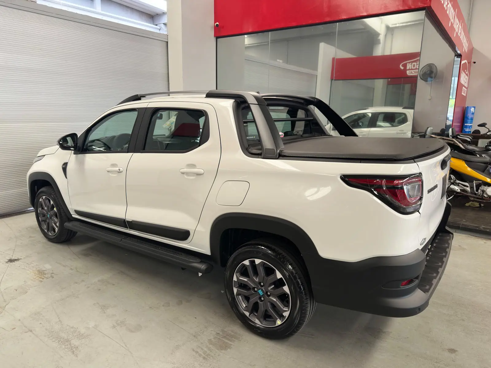 Fiat STRADA ULTRA TURBO 200 a venda na Anderson Multimarcas