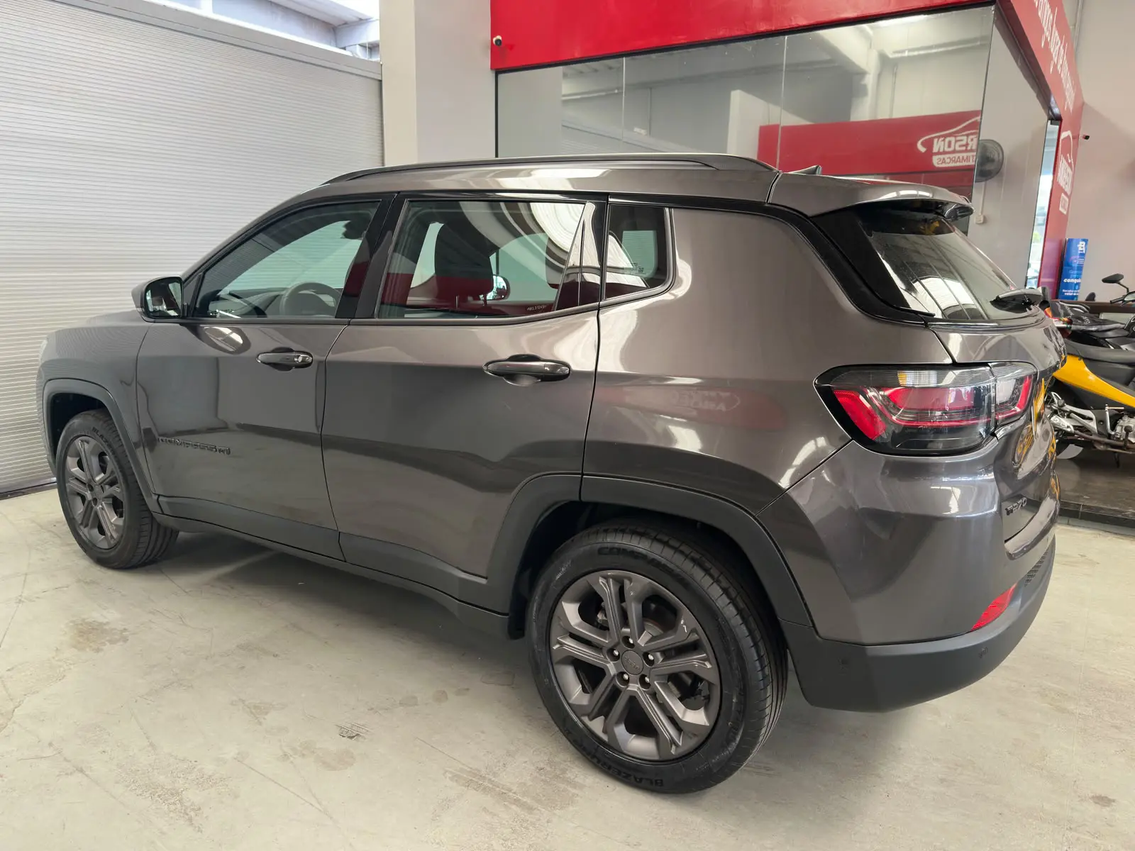 Jeep COMPASS LONG TF a venda na Anderson Multimarcas
