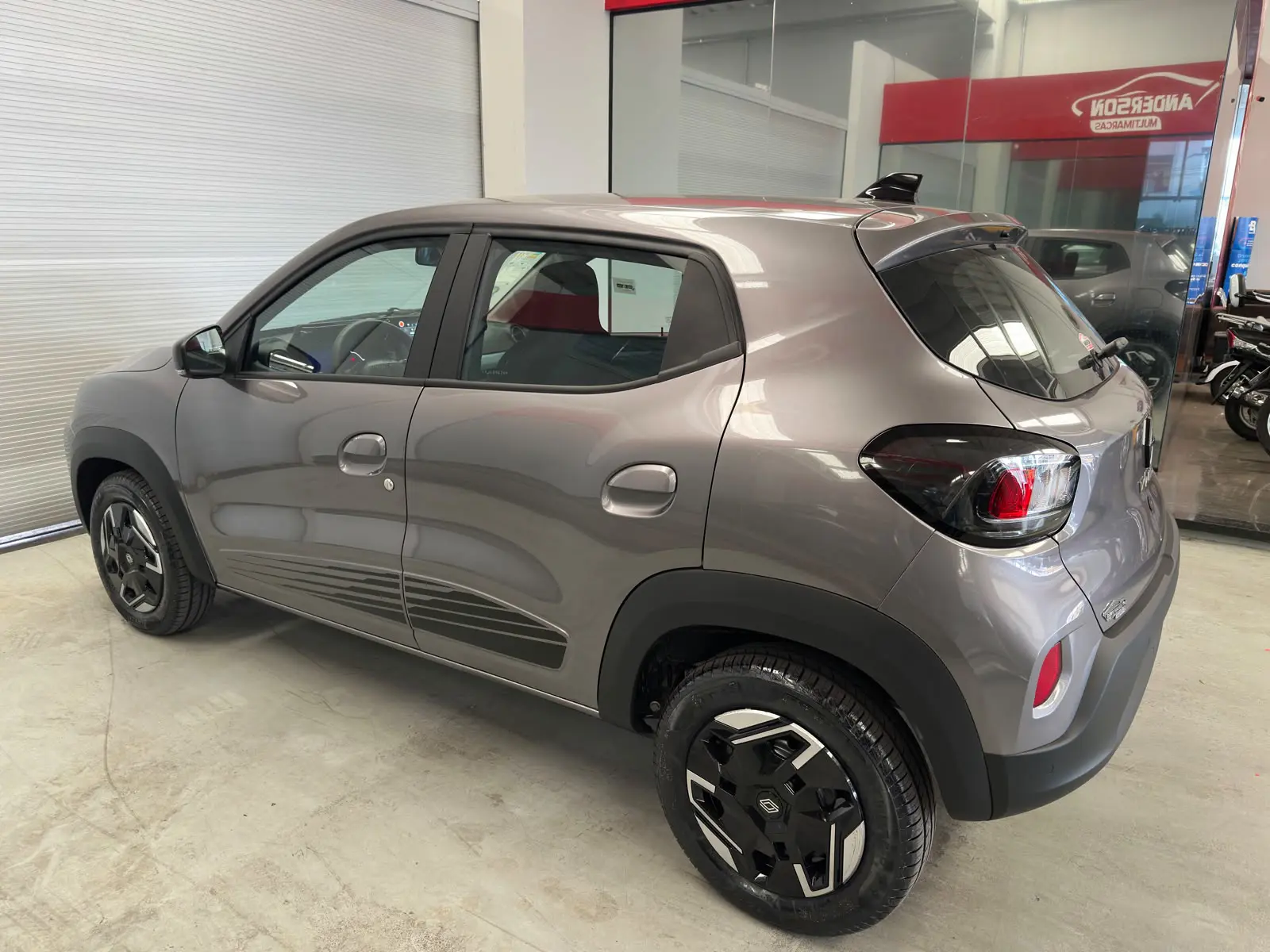Renault KWID TECHNO a venda na Anderson Multimarcas