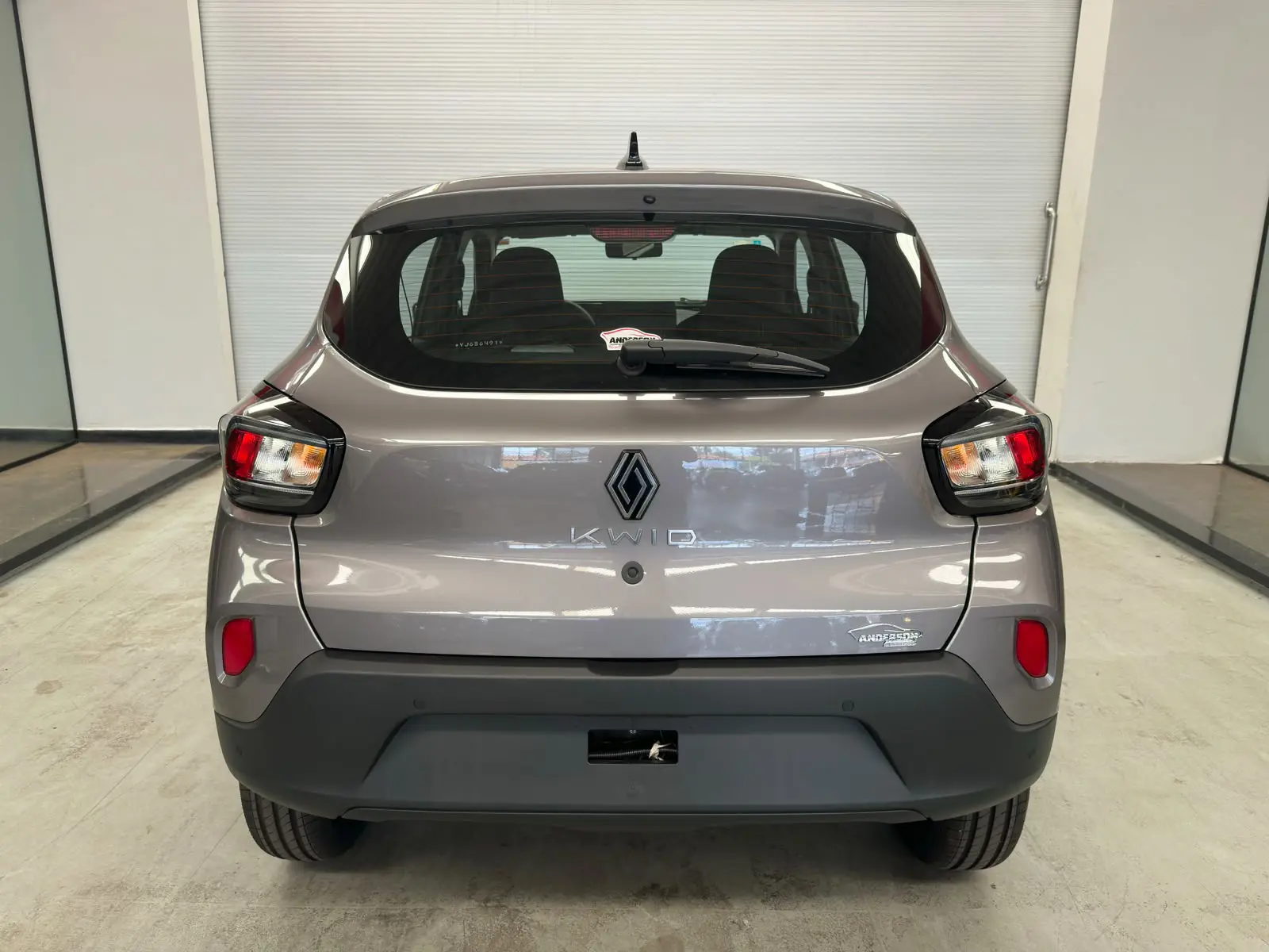 Renault KWID ZEN a venda na Anderson Multimarcas