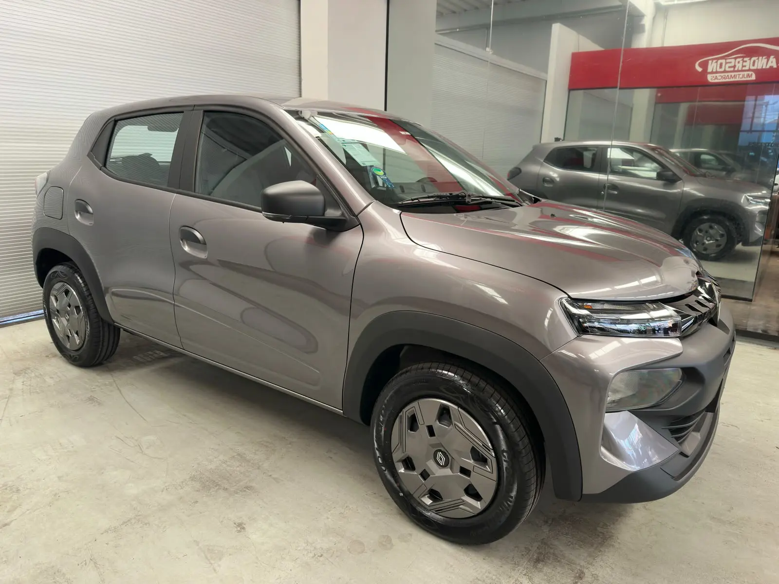 Renault KWID ZEN a venda na Anderson Multimarcas