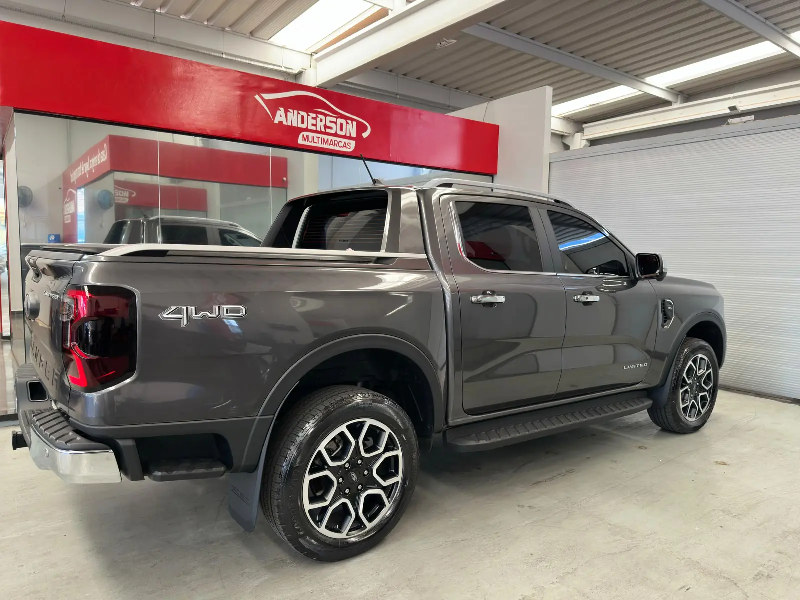 Ford RANGER LIMITED a venda na Anderson Multimarcas