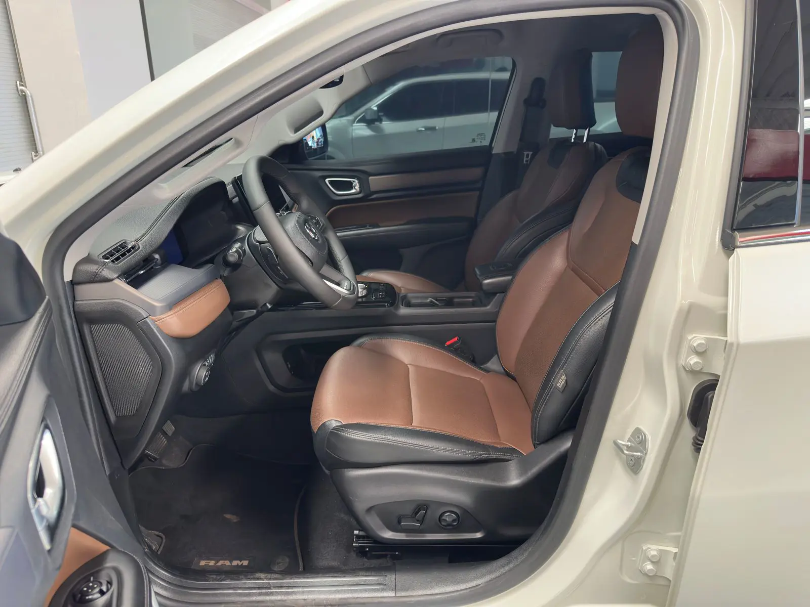 RAM RAMPAGE LARAMIE a venda na Anderson Multimarcas