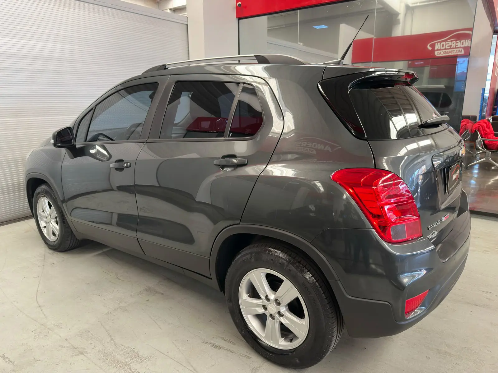 Chevrolet TRACKER LT a venda na Anderson Multimarcas
