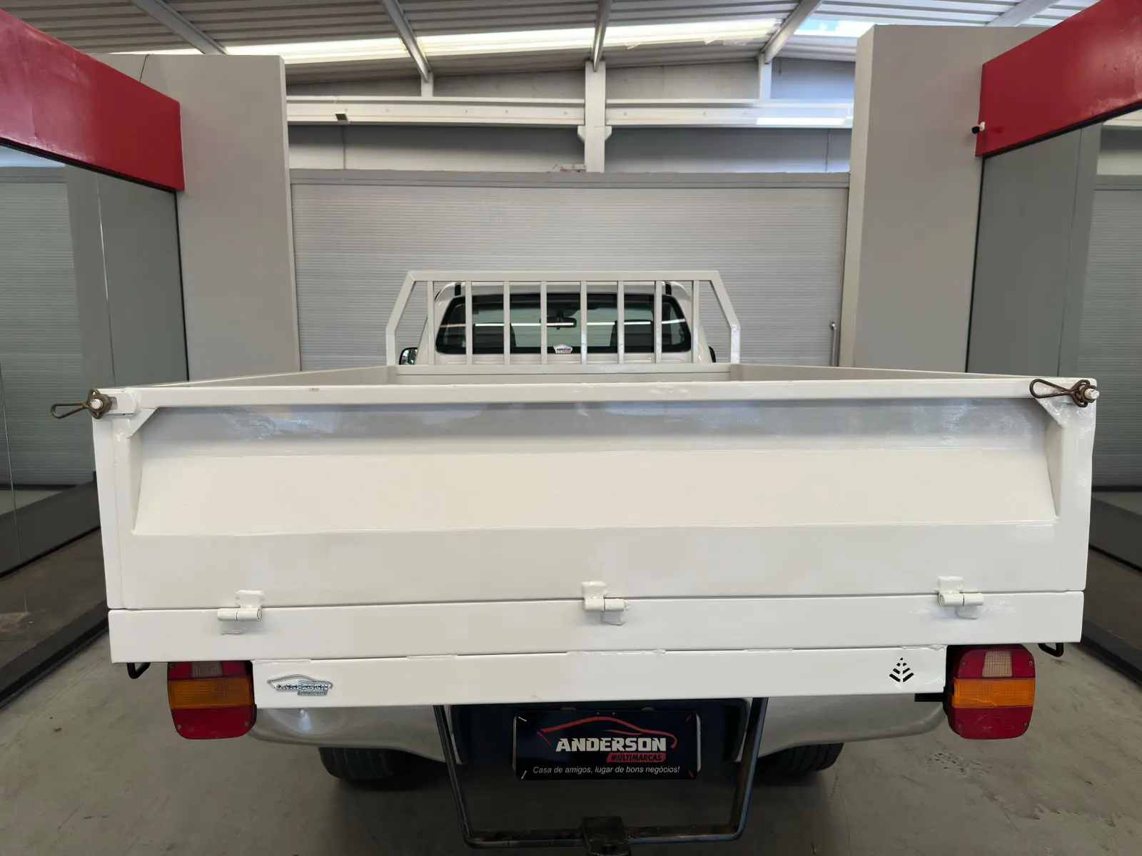 Toyota HILUX CS4X4CHAS a venda na Anderson Multimarcas